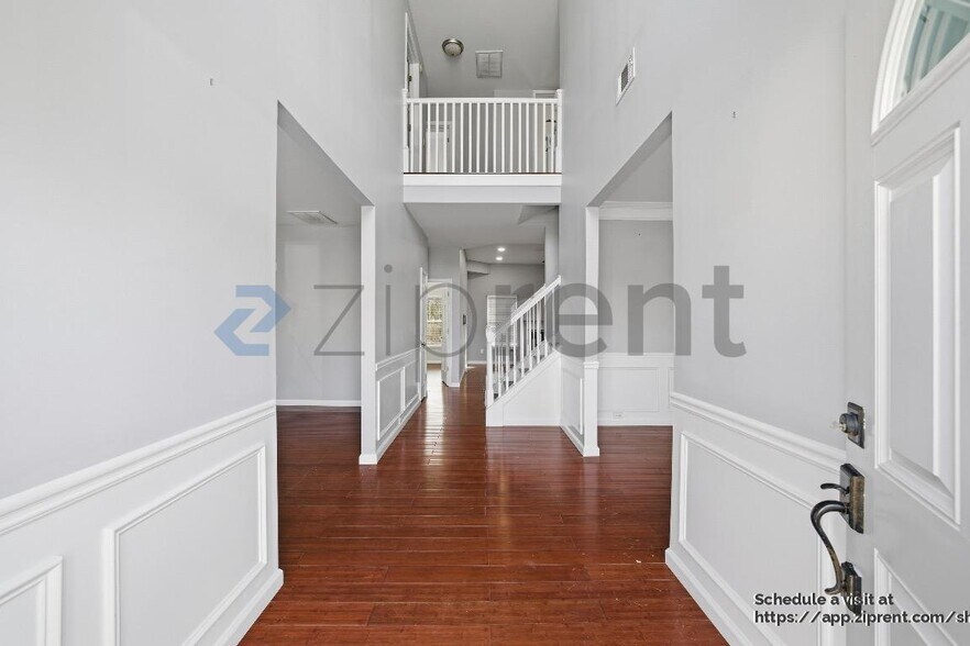 Building Photo - 1305 Rockbass Rd