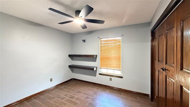 Building Photo - 6841 Ashbury Dr