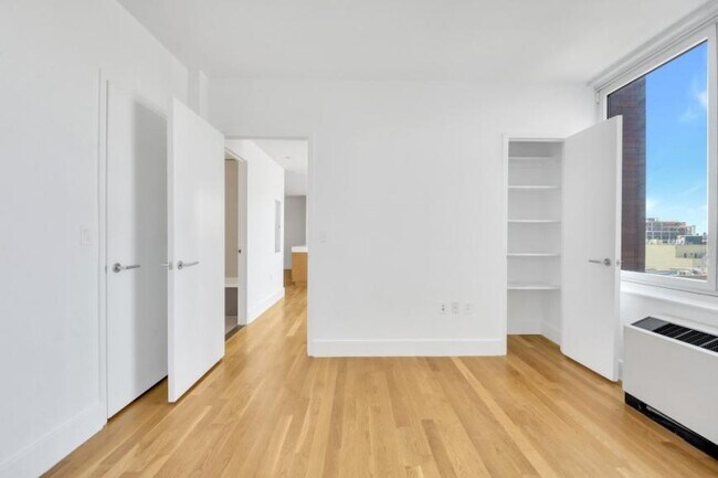Building Photo - 2 bedroom in Brooklyn NY 11217