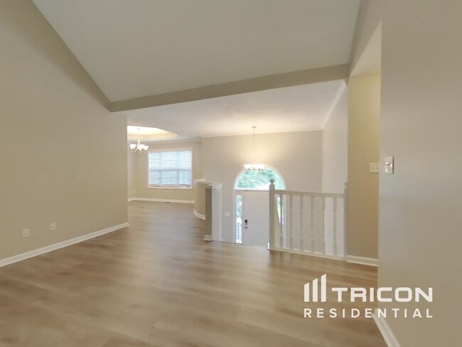 Building Photo - 7258 Brittany Way