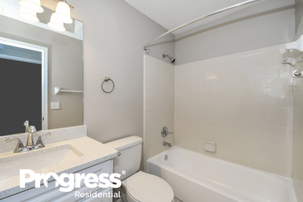 Building Photo - 8026 Fleur De Lis Dr