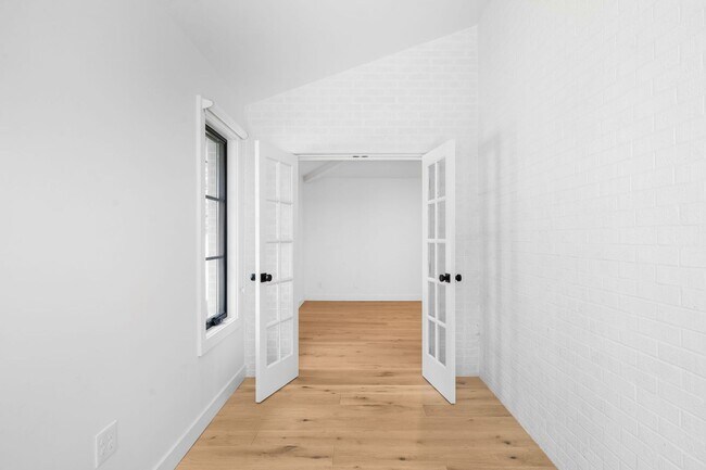 Building Photo - LUX 3BD, 2BA Belcaro Home with 2-Car Garage