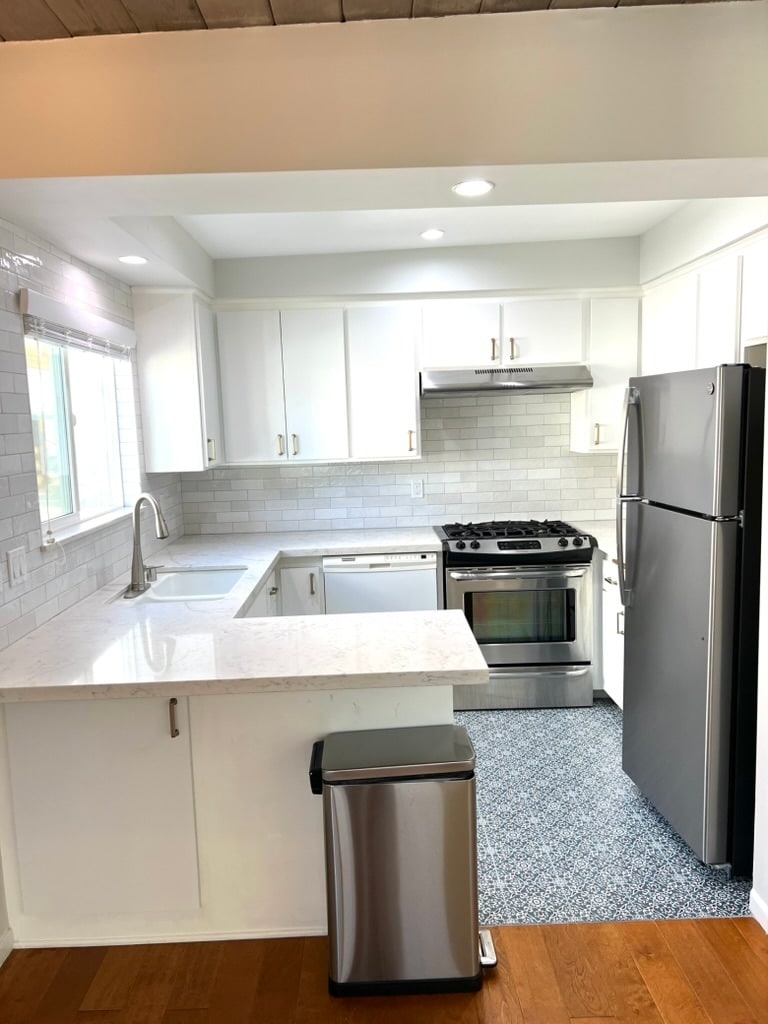 All new Kitchen - 213 16th Pl