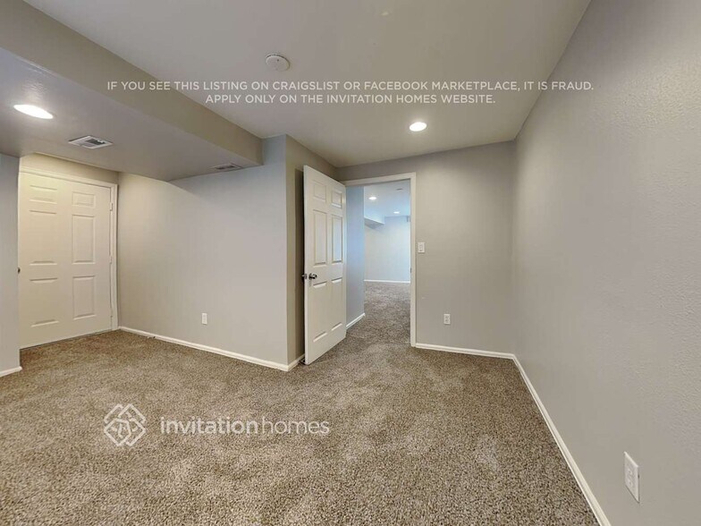 Building Photo - 1288 Hoffman Dr