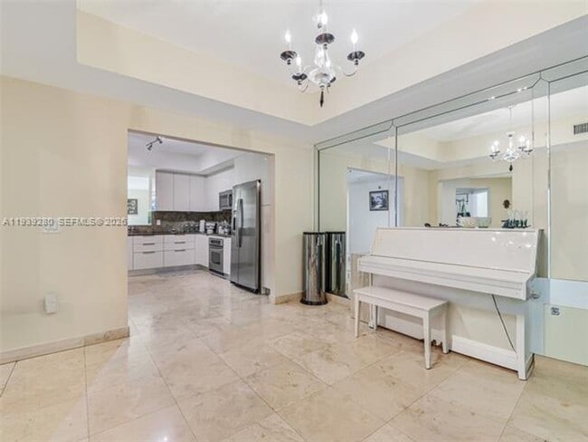 Building Photo - 3330 NE 190th St