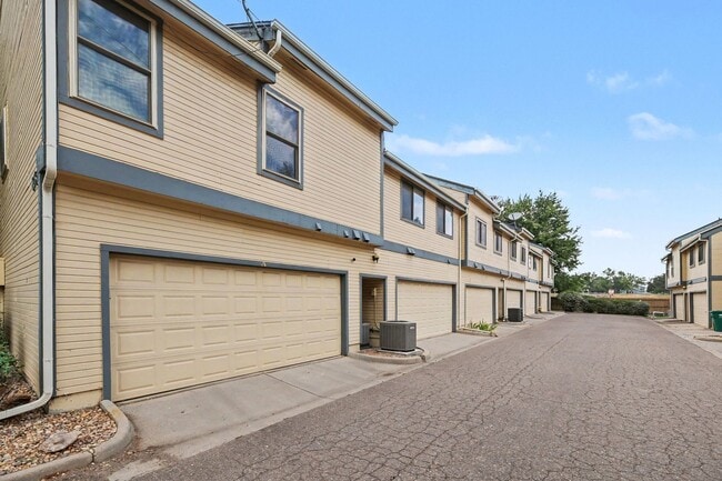 Building Photo - 8786 Allison Dr