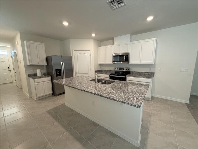 Building Photo - 1511 Ellesmere Ave