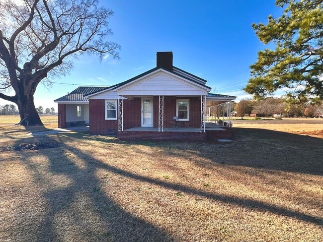 Building Photo - 2278 Old Creek Rd