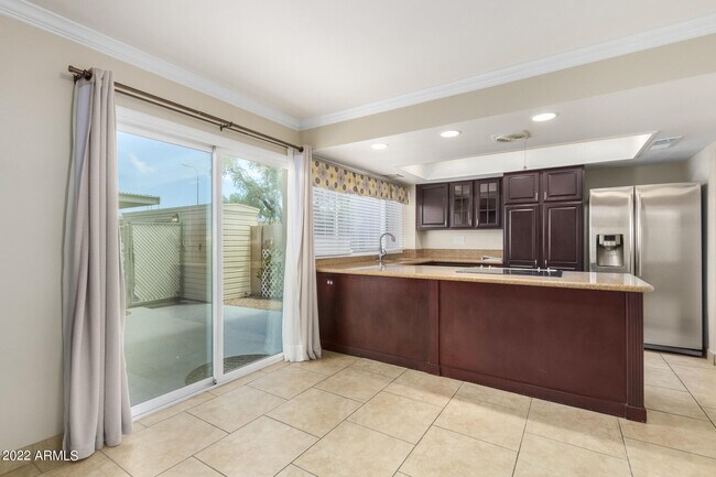 Building Photo - 8482 E Chaparral Rd