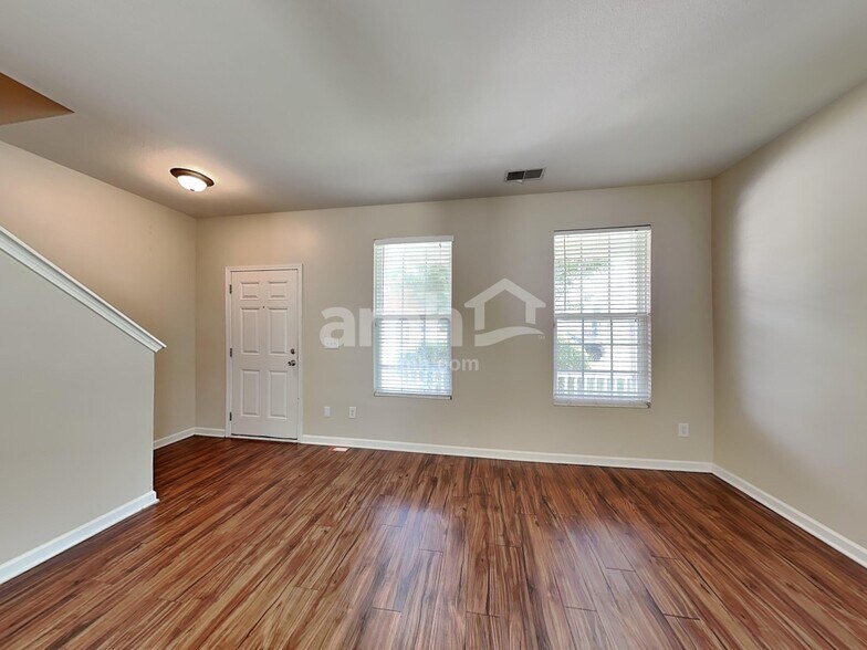 Building Photo - 3006 Chimney Wood Trl