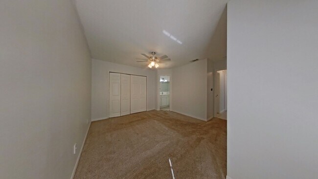 Building Photo - Spacious 3BR/2BA Condo in Altamonte Springs – Prime Location
