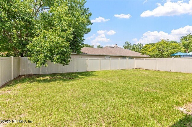 Building Photo - 700 Scarlet View Ct