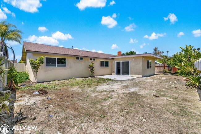 Building Photo - Fully Renovated 4-Bedroom Home with Firepl...
