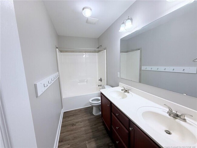 Building Photo - 471 Century Dr