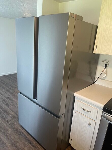 Building Photo - 7 Donna St