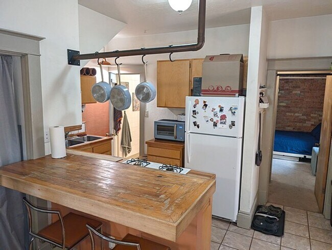 Building Photo - 9WIL919