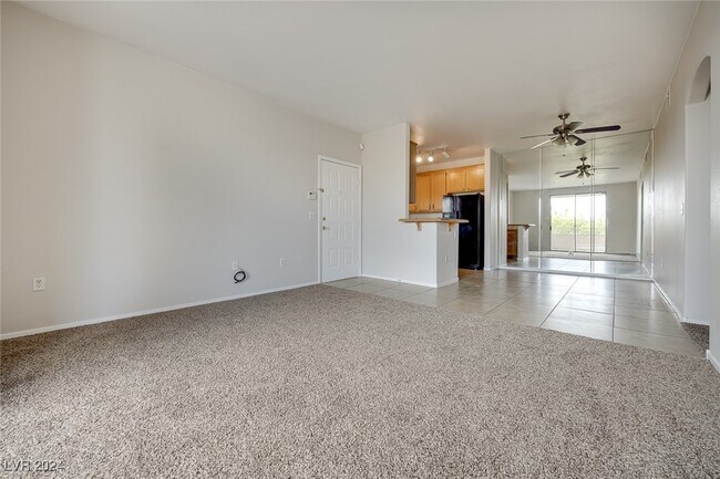 Building Photo - 75 N Valle Verde Dr