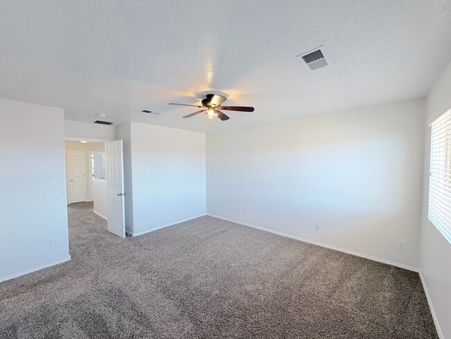 Building Photo - 8323 Groundsel Rd NW