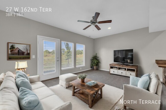 Building Photo - Roomy 3BR Townhouse in Belton w/ Attached ...