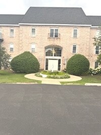Building Photo - 5201 Carriage Way Dr