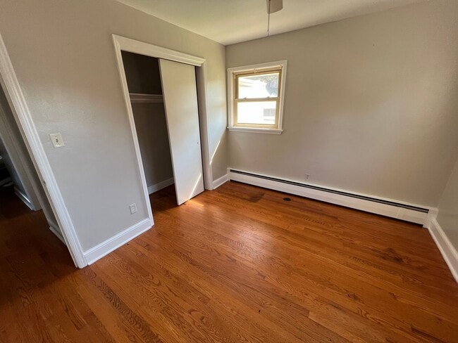 Building Photo - 1302 Penley Blvd