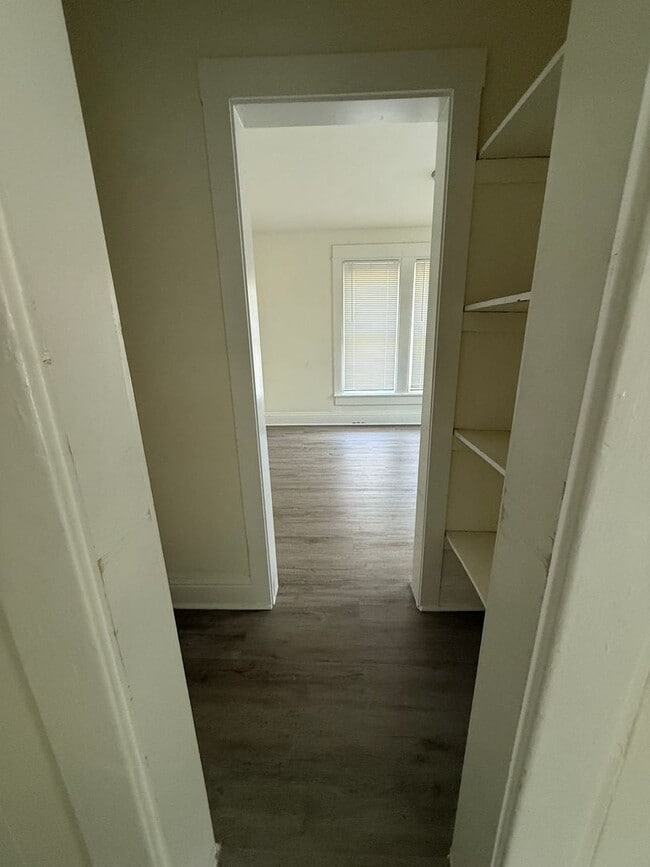 Building Photo - Beautiful 1 bedroom apartment in the desir...