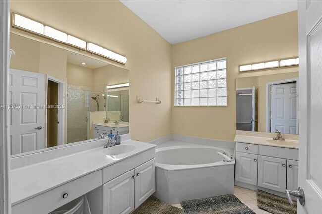 Building Photo - 4294 Diamond Terrace