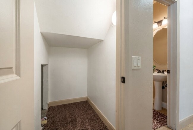 Building Photo - 150 N 1100 E