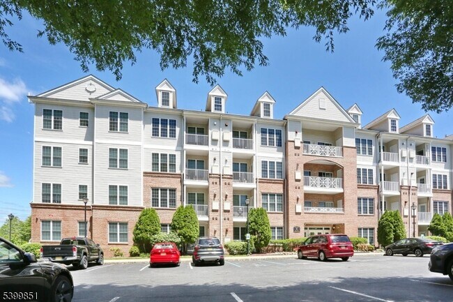 Building Photo - 6107 Brookhaven Court