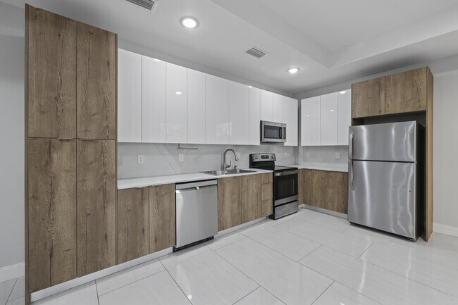 Building Photo - 2919 65th St W