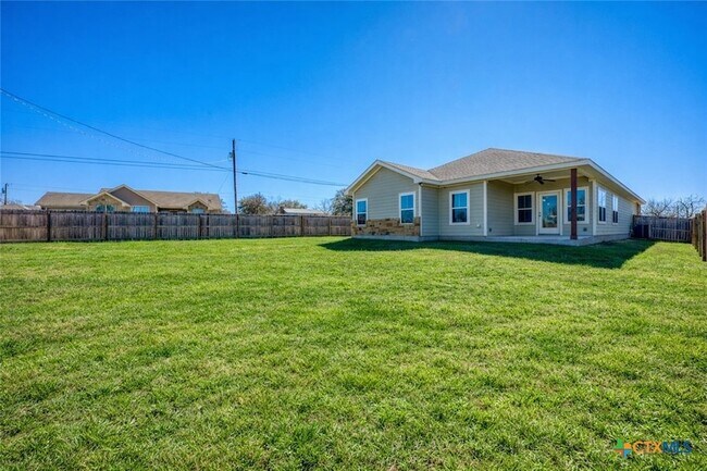 Building Photo - 1516 Stonecrest Dr