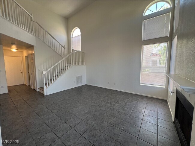 Building Photo - 8104 Hercules Dr