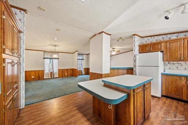 Building Photo - 4205 Elvis Presley Dr