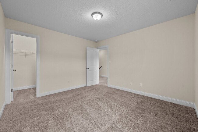 Building Photo - 304 Little Egret Ln