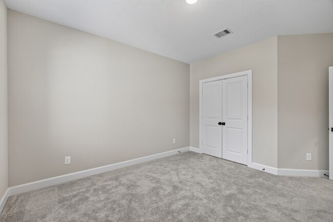 Building Photo - 231 Painters Ridge Ct