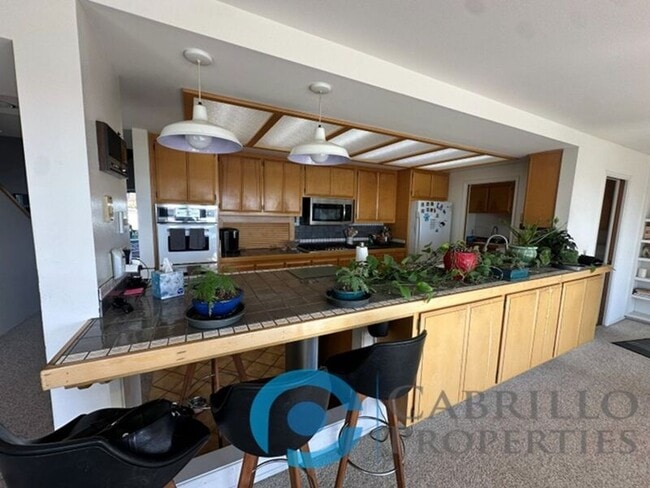 Building Photo - 2620 Deerpark Dr