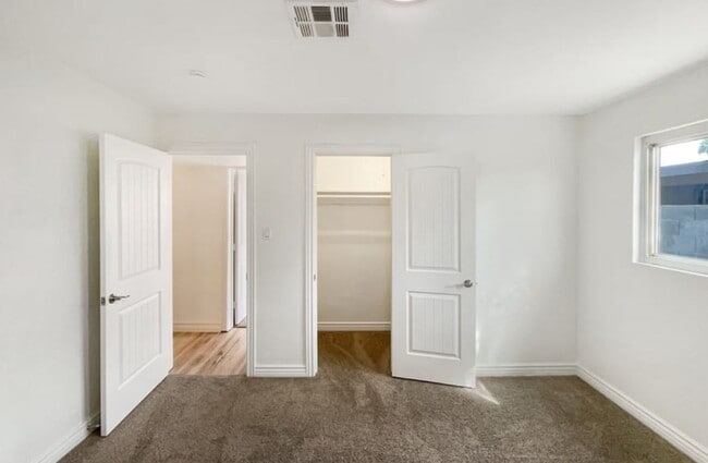 Building Photo - 3235 E Willetta St