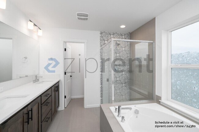 Building Photo - 7574 SE Blanton St