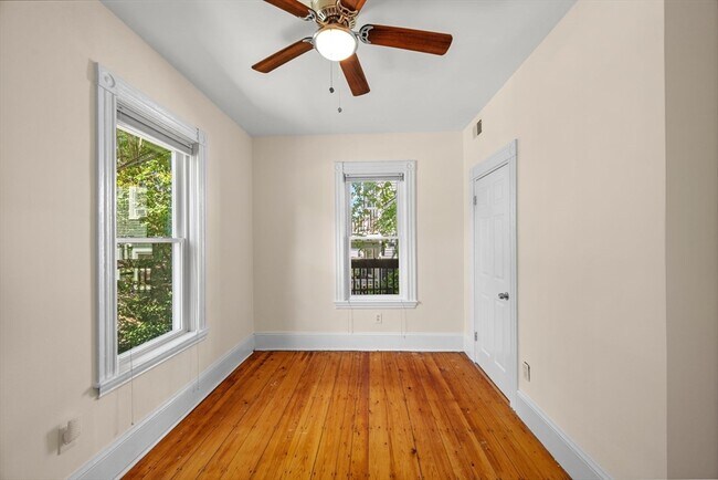 Building Photo - 101-103-103 Wachusett St