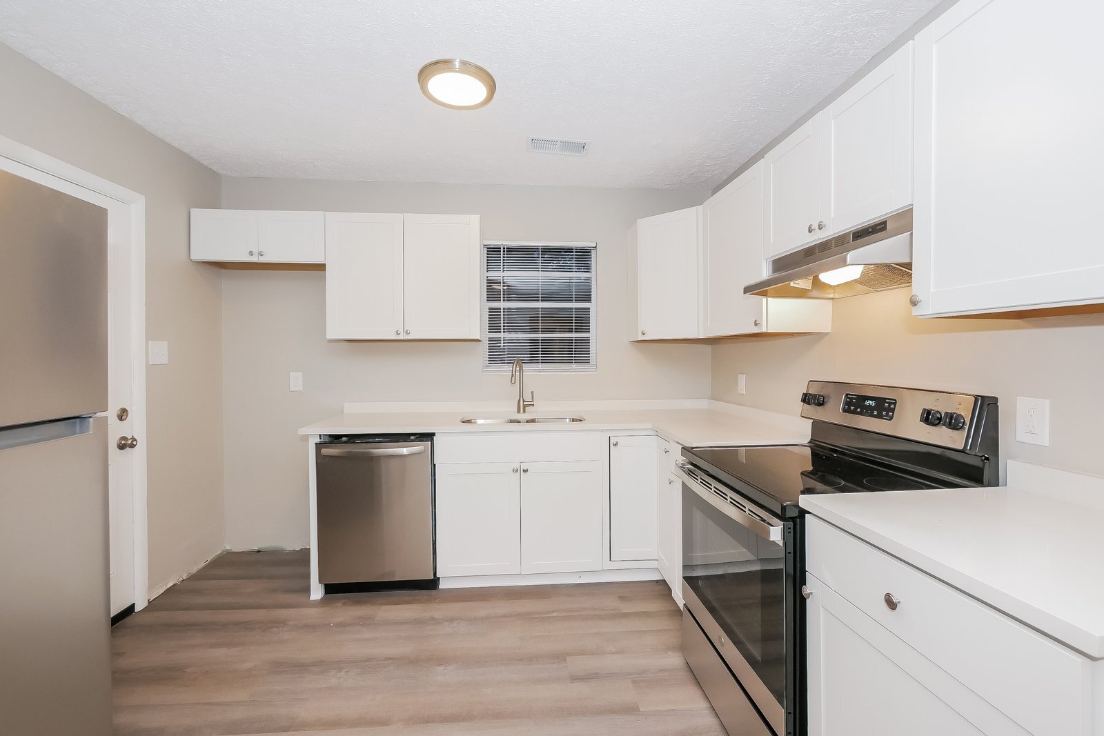 Building Photo - 309 Johns Rd