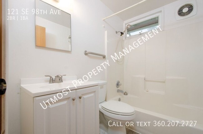 Building Photo - 121 SE 98th Ave