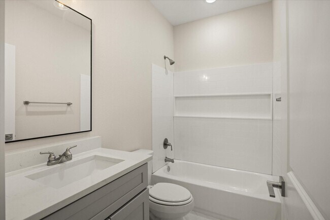 Building Photo - 585 Galt Dr
