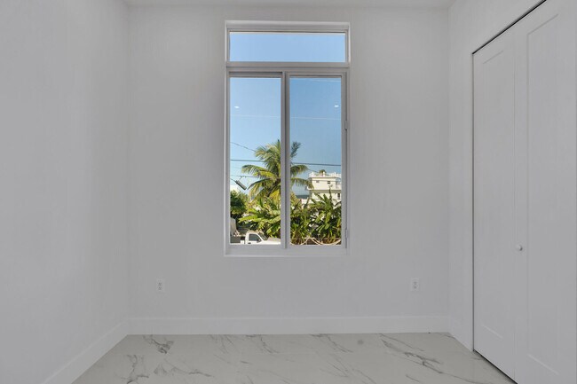 Building Photo - 31368 Ave I