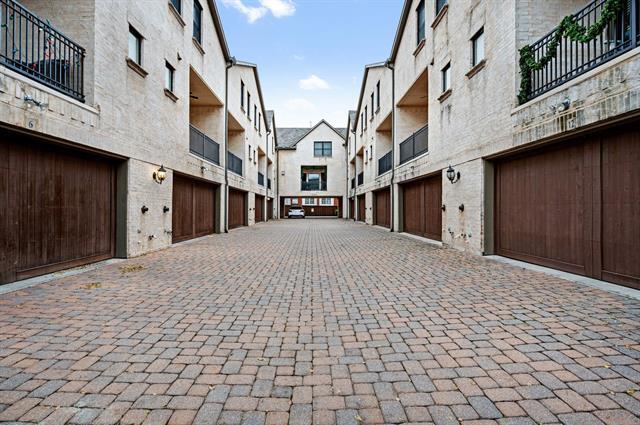 Building Photo - 4153 Hyer St