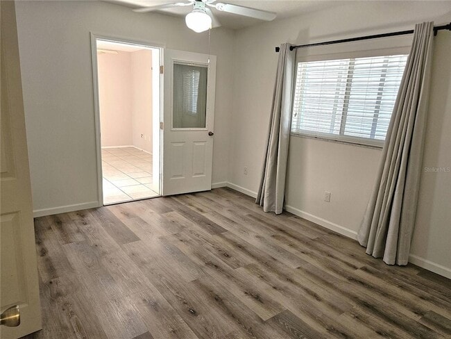 Building Photo - 1088 Panda Rd