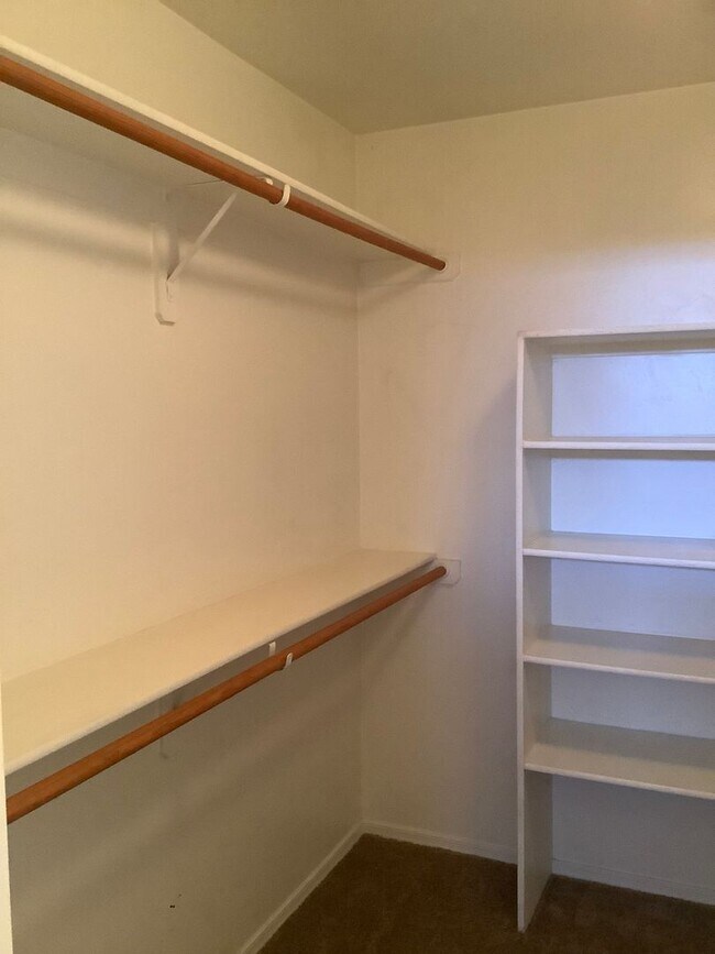Building Photo - NORTHWEST HOME FOR RENT