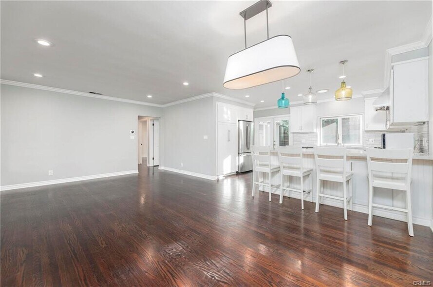 Building Photo - 1340 1st St