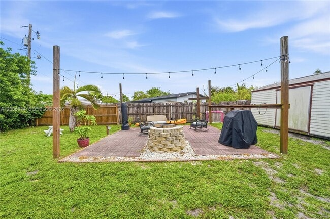 Building Photo - 2202 NW 61st Pl