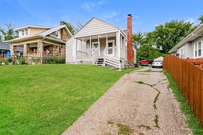 Building Photo - 5014 Bellefontaine Ave