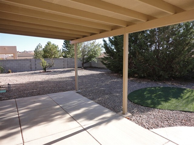 Building Photo - 5068 Westfield Dr NE